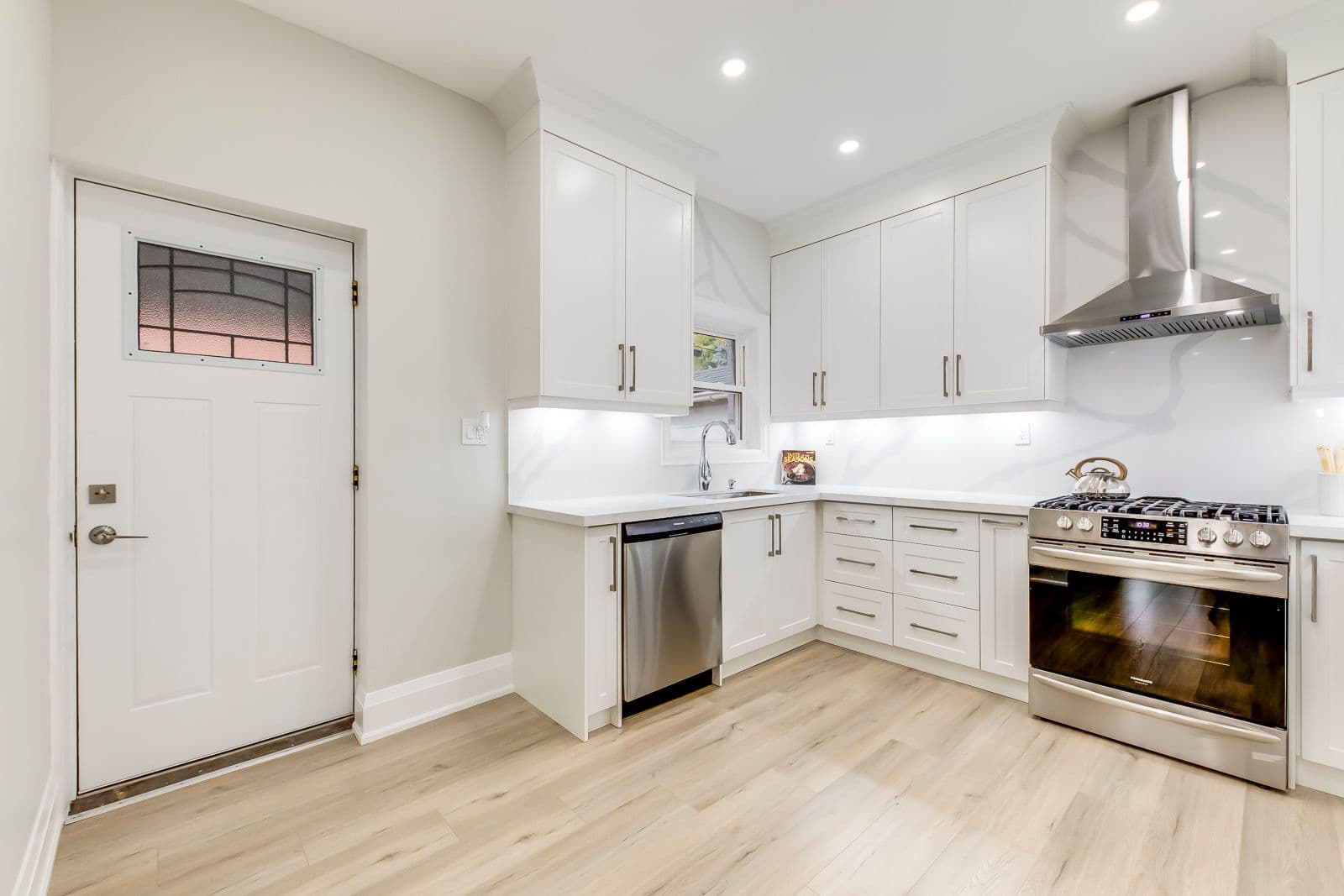 Project - Kitchen Renovation — photo 3