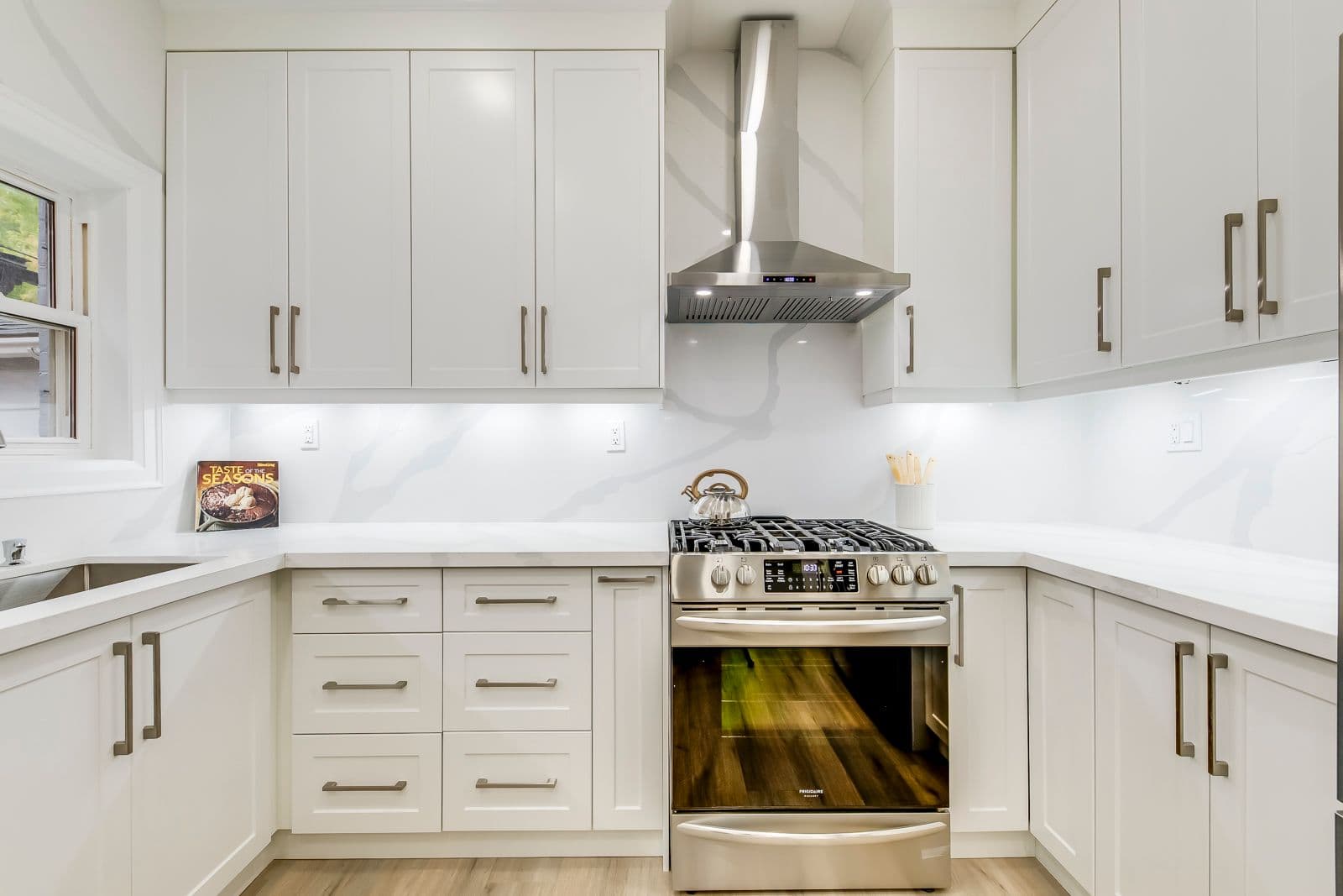 Project - Kitchen Renovation — photo 1
